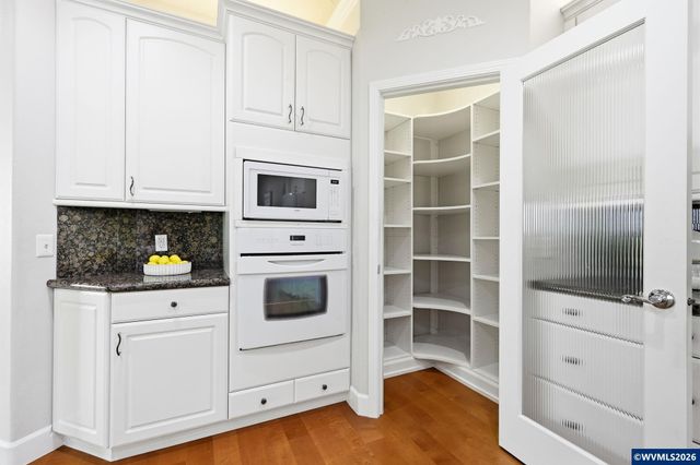 575 Castle Glen Ln N, Keizer, OR 97303