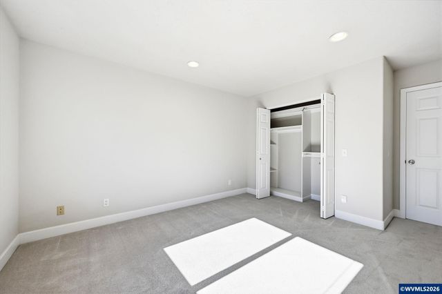 575 Castle Glen Ln N, Keizer, OR 97303