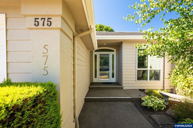 575 Castle Glen Ln N, Keizer, OR 97303