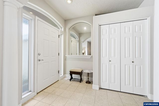 575 Castle Glen Ln N, Keizer, OR 97303