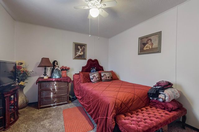 701 PLEASANT Place, Bosque Farms, NM 87068