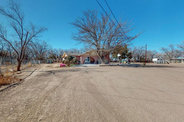 701 PLEASANT Place, Bosque Farms, NM 87068