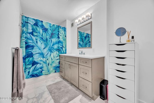 1 Carriage City Plaza 1620, Rahway, NJ 07065