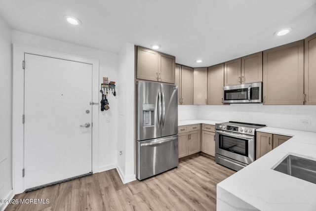 1 Carriage City Plaza 1620, Rahway, NJ 07065