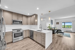 1 Carriage City Plaza 1620, Rahway, NJ 07065