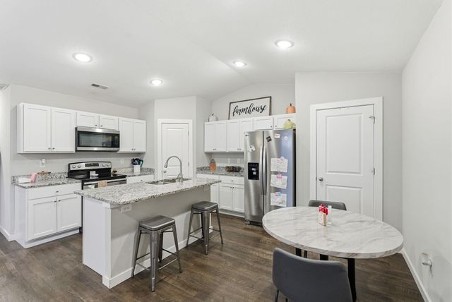 1801-1803 E 69th Ct N, Park City, KS 67219