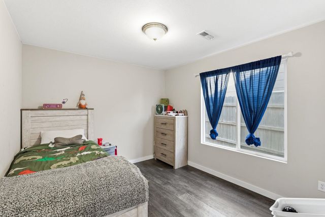 1801-1803 E 69th Ct N, Park City, KS 67219