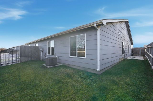 1801-1803 E 69th Ct N, Park City, KS 67219