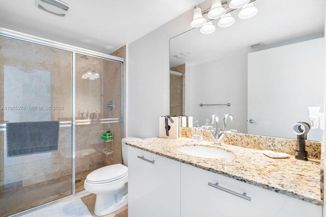 41 SE 5th St 1202, Miami, FL 33131