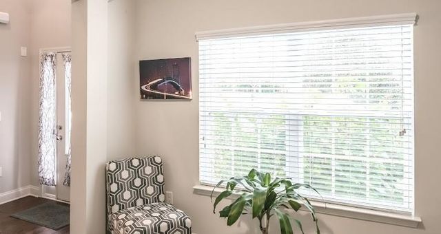 104 Camilla Drive, Carrollton, GA 30116
