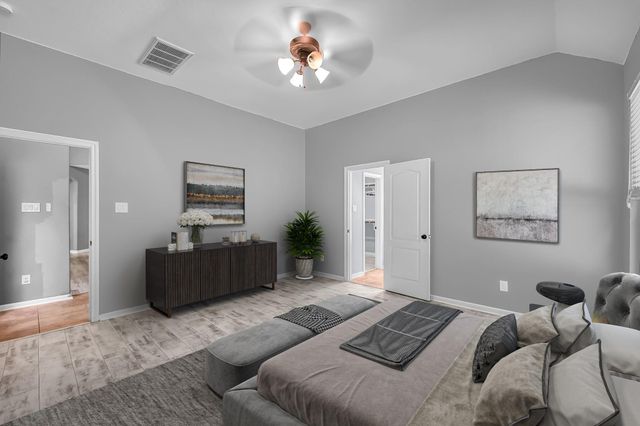 6707 Hunters Creek Lane, Baytown, TX 77521