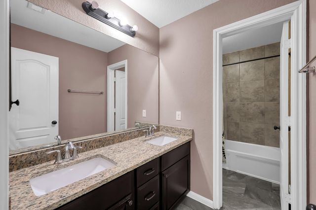 6707 Hunters Creek Lane, Baytown, TX 77521