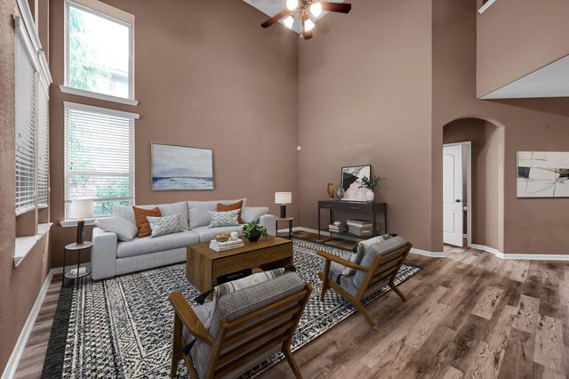 6707 Hunters Creek Lane, Baytown, TX 77521