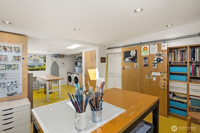 8052 Ridge Drive NE, Seattle, WA 98115