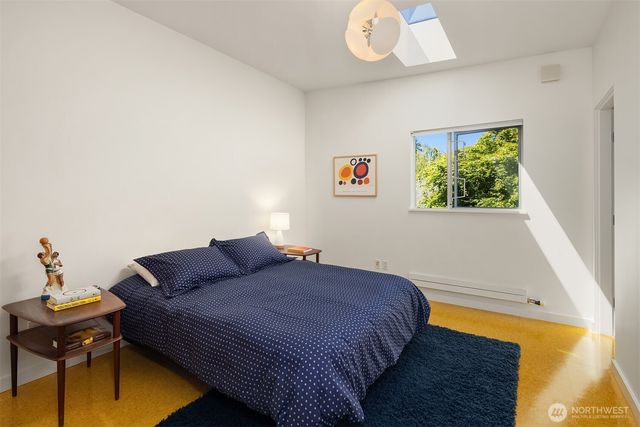 8052 Ridge Drive NE, Seattle, WA 98115