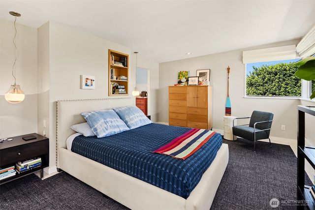 8052 Ridge Drive NE, Seattle, WA 98115