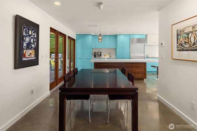 8052 Ridge Drive NE, Seattle, WA 98115