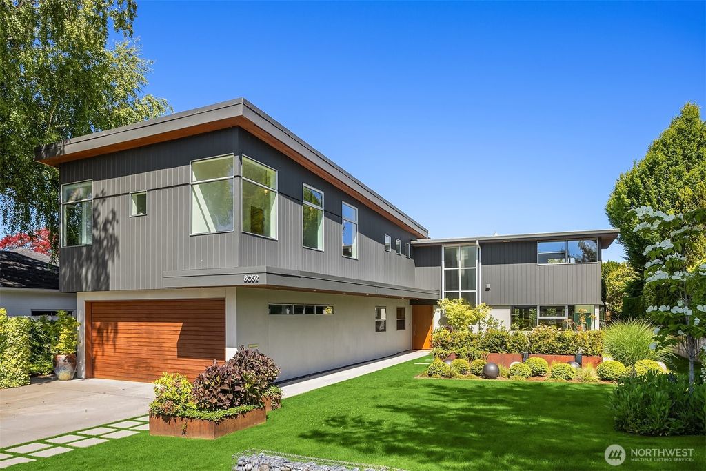 8052 Ridge Drive NE, Seattle, WA 98115
