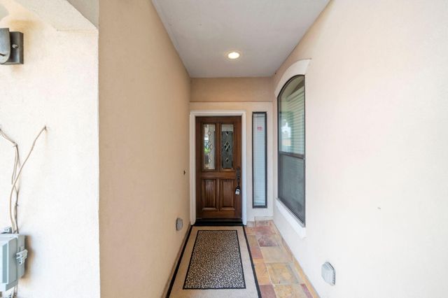 5329 Egbert Street C, Houston, TX 77007