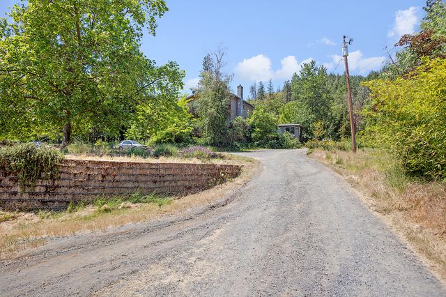 251 W Savage Creek Road, Grants Pass, OR 97527