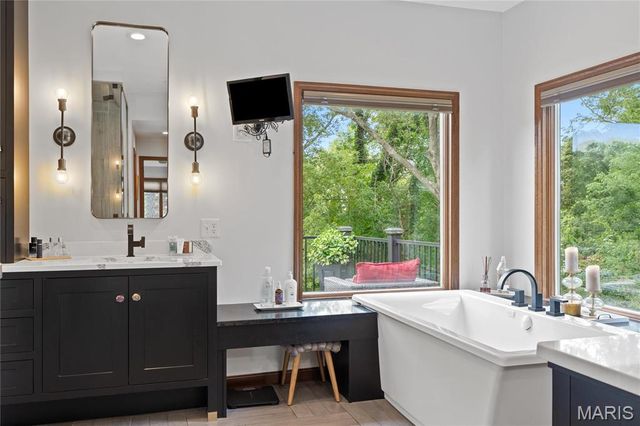 287 Larimore Valley Drive, Wildwood, MO 63005