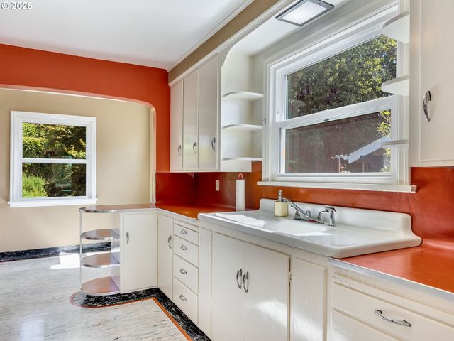 1227 ALAMEDA Ave, Astoria, OR 97103