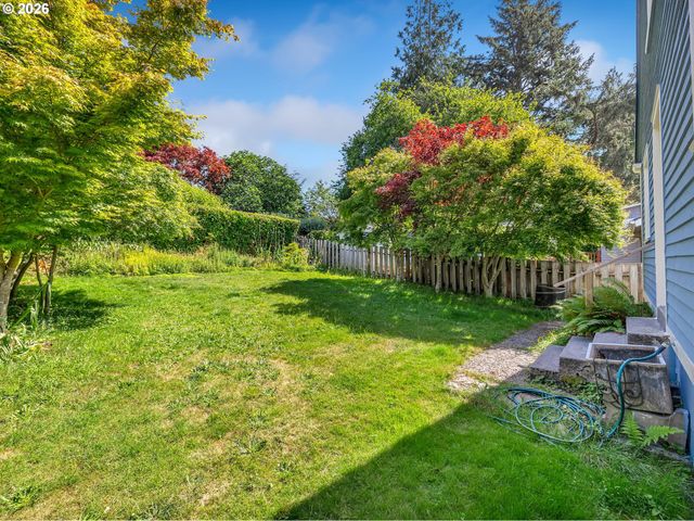 1227 ALAMEDA Ave, Astoria, OR 97103