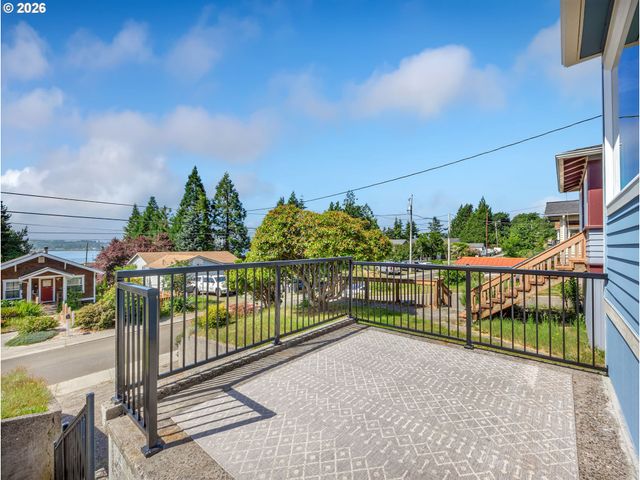 1227 ALAMEDA Ave, Astoria, OR 97103