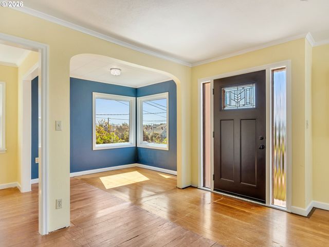 1227 ALAMEDA Ave, Astoria, OR 97103
