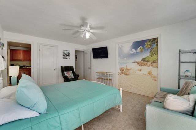 14 South Lane A, Boynton Beach, FL 33435
