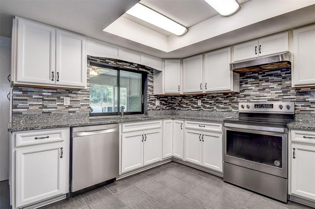 5253 SANDRA DRIVE, Weeki Wachee, FL 34607