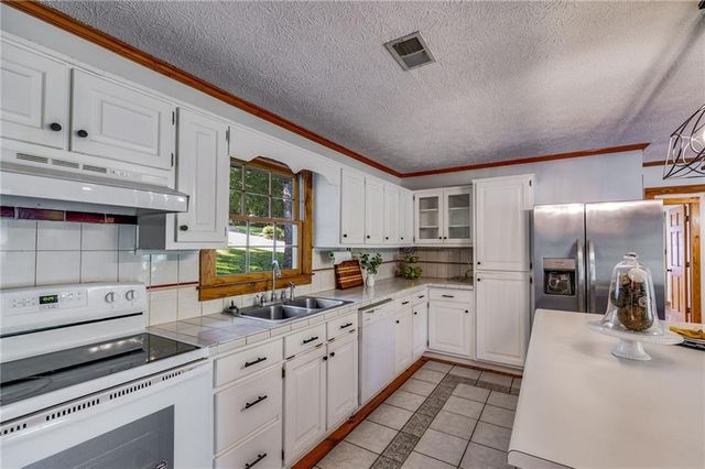 7132 Greenleaves Court, Villa Rica, GA 30180