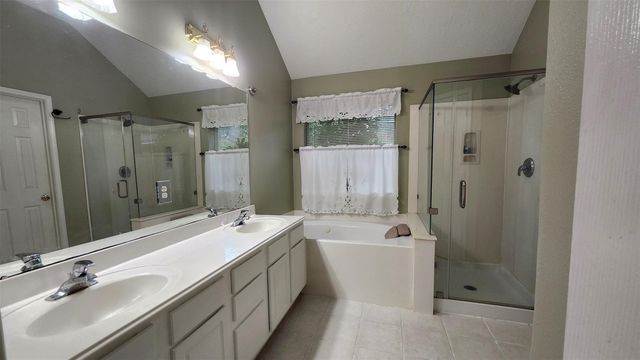7406 Cheeca Lodge Lane, Humble, TX 77346