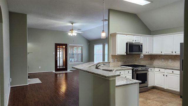 7406 Cheeca Lodge Lane, Humble, TX 77346