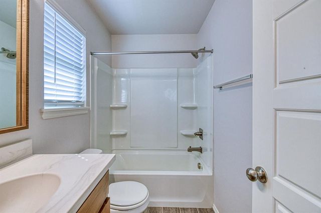 12613 NW 4th Street, Yukon, OK 73099