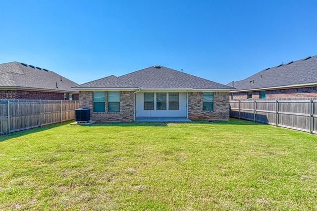 12613 NW 4th Street, Yukon, OK 73099