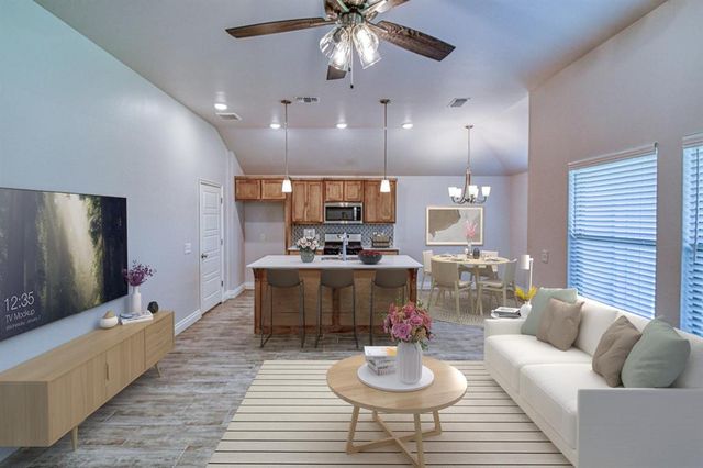 12613 NW 4th Street, Yukon, OK 73099