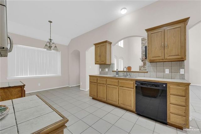 2728 Leslie Street, Edinburg, TX 78539