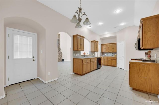 2728 Leslie Street, Edinburg, TX 78539