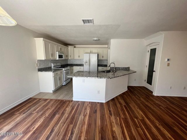 7105 TIERRA ROJA Street, El Paso, TX 79912