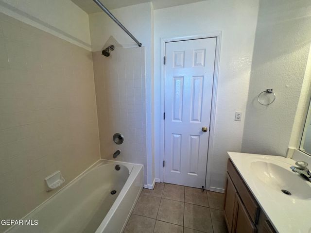 7105 TIERRA ROJA Street, El Paso, TX 79912