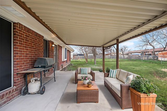 1504 Evans Drive, Mesquite, TX 75149