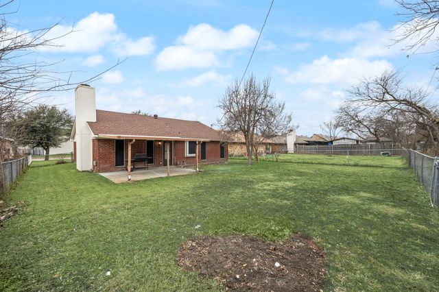 1504 Evans Drive, Mesquite, TX 75149