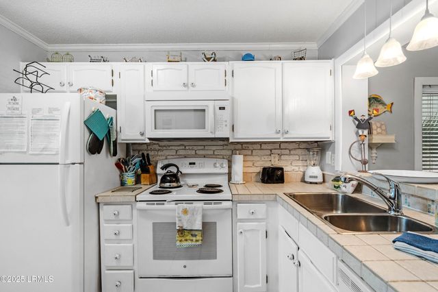 3 Cedar Reef Dr Unit E108, Harbor Island, SC 29920