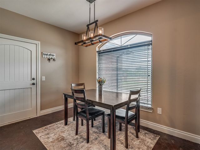19855 Walker Road, Mcloud, OK 74851