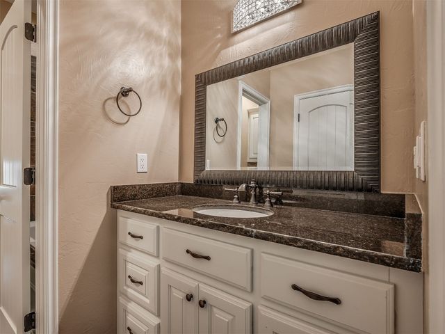 19855 Walker Road, Mcloud, OK 74851