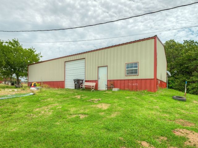 19855 Walker Road, Mcloud, OK 74851