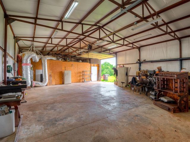 19855 Walker Road, Mcloud, OK 74851