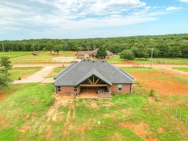 19855 Walker Road, Mcloud, OK 74851