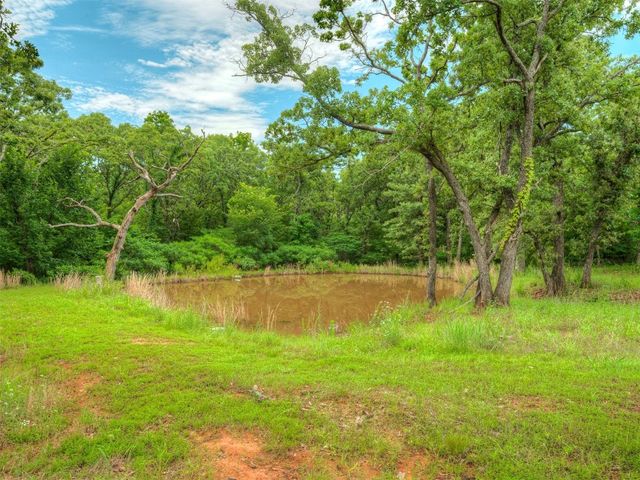19855 Walker Road, Mcloud, OK 74851